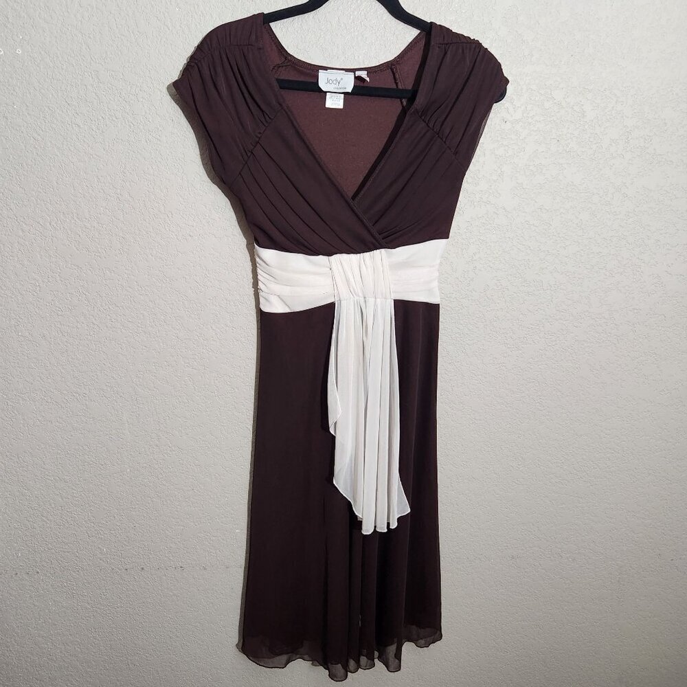 Jody California Dress Size 5/6  Brown White Cap Sleeve Pleated Bodice Chiffon Ov